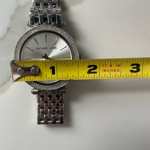 Michael Kors Watch - Picture 6 of 8